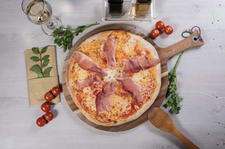 Pizza Speck e scamorza (normala)