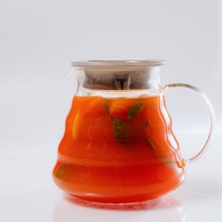 клубника-персик чай