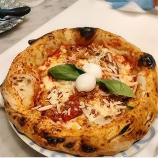 Pizza Parmigiana e Provola