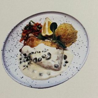 File de şalău cu sos lemon cu capere și orez