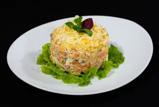 Салат «Оливье»/ Salată Olivie