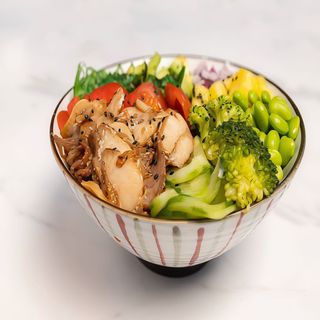Pollo Teriyaki Poke Bowl