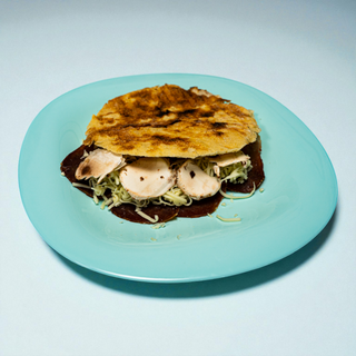 Sendvič sa goveđom pršutom, pavlakom, pečurkama i kačkavaljem