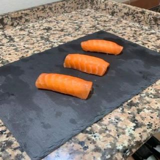 Niguiris Salmón (2 Pzs.)