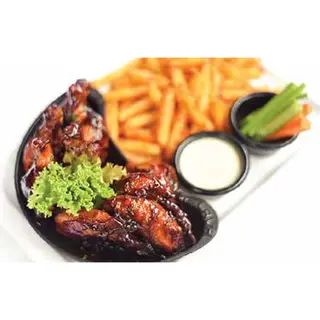 Honey Mustard Wings/ Chips/ Coleslaw and Soda 350ml