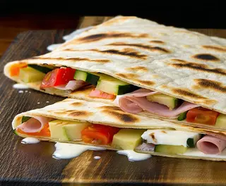 Verdure grigliate a scelta, formaggio brie, prosciutto cotto