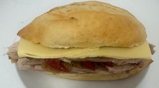 Bocadillo De Pata Especial