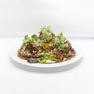 Sopes (tortita de maíz suave)