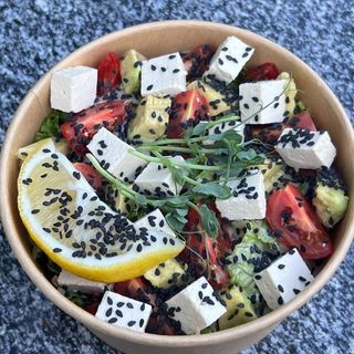 XL салат з булгуром  та сиром тофу