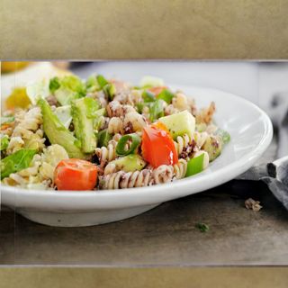 Гръцка салата с маслинова паста (500г)