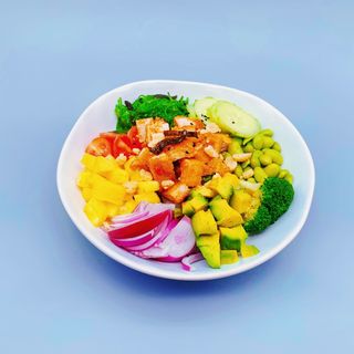 Pollo crujiente poke bowl 