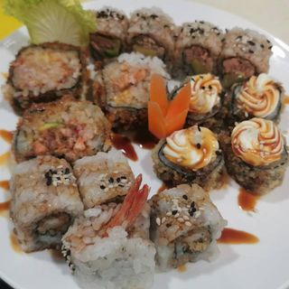 51.Sushi box 6 (16pz)