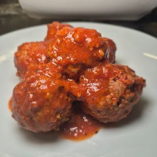 Polpette al sugo di basilico