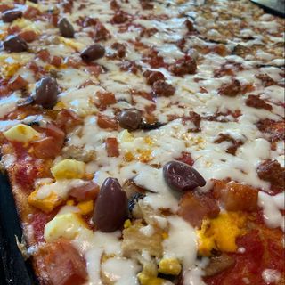 Mezza teglia Capricciosa 30x40 ovvero 6 pezzi