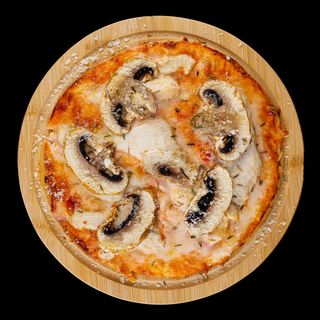 * Піца тортилья з курочкою та грибами