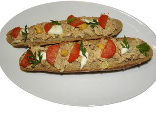 Posni sendvič sa tunjevinom