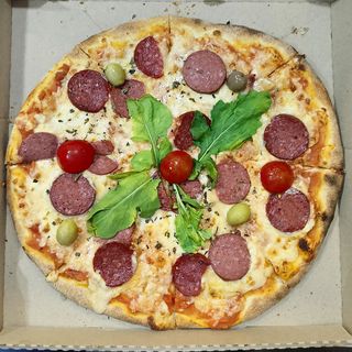 Pizza Pepperoni 31 cm