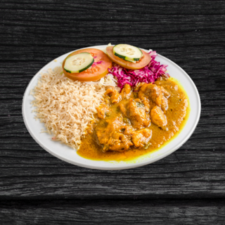 Curry De Pollo con Arroz y Ensalada