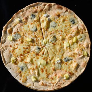 PIZZA QUATRO FORMAGI