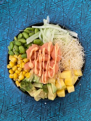 POKE SPICY SALMON grande