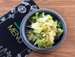Мікс салатів з Пармезаном (100г)