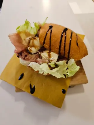 Medaglione farcito con prosciutto cotto