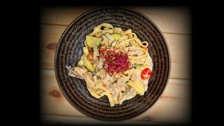 TAGLIATELLE Z KURCZAKIEM