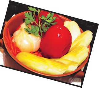 მწნილის ასორტი