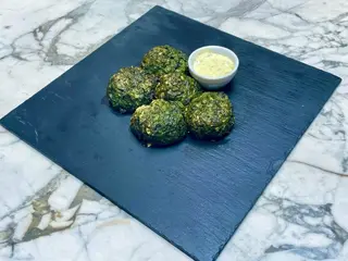 Polpette vegetariane ricotta e spinaci