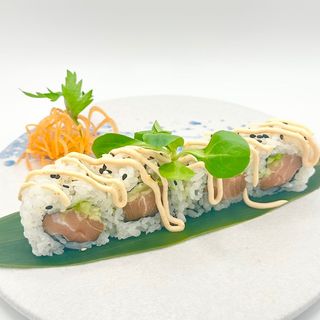 Uramaki Spicy Salmon (8 Pezzi)
