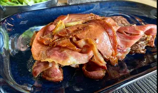 Tuga Steak