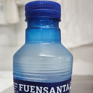 Agua mineral grande