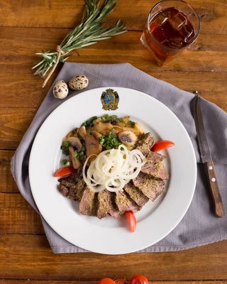 Венский луковый ростбиф