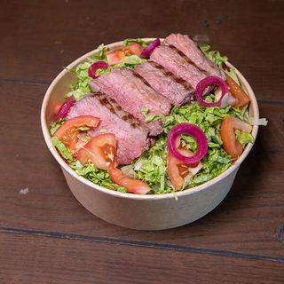 Salata junetina / Salad with rumpsteak