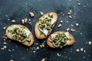 Crostini Al Formaggio Di Capra