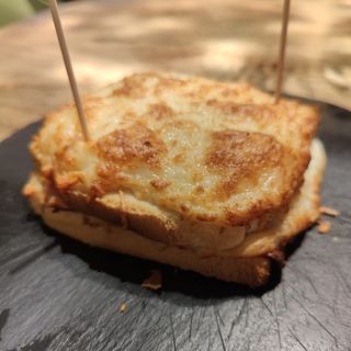 SÁNDWICH TANOS 
