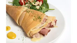 Slana palačinka pizza