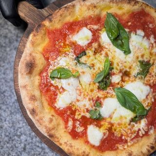 Pizza Margarita  (33 Cm.)