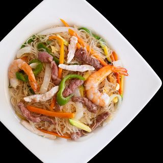 Fideos transparentes con tres delicias