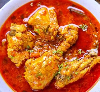 Chicken Curry (Quarter) With Any Accompaniment