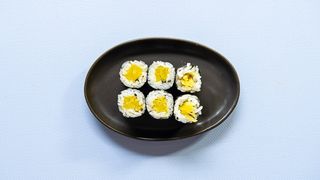 6 x Hosomaki z Rzodkwią żółtą z kurkumą