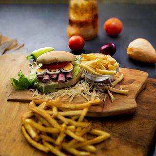 Specijal sendvič šunka