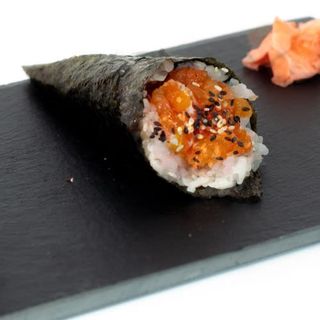 Temaki Tartar De Salmón (1 ud.)
