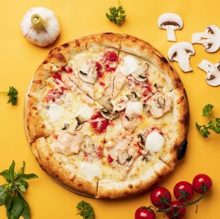 С курицей и грибами