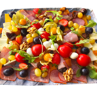 Плато колбаси и сирена (620гр)