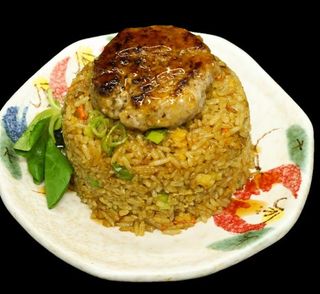 Arroz Con Hamburguesa