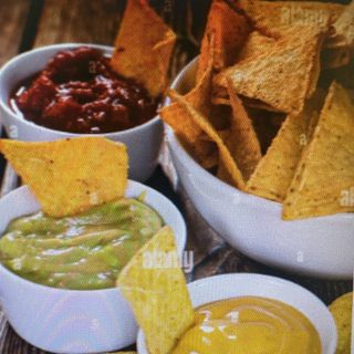 Nachos 3 Salsas