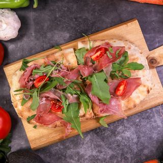 Фокача с рукола и прошуто (200г)