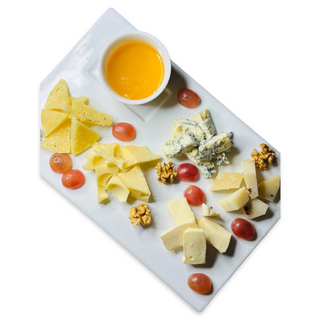 Асорті благородних сирів (200г)