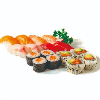 31. Sushi Mixto